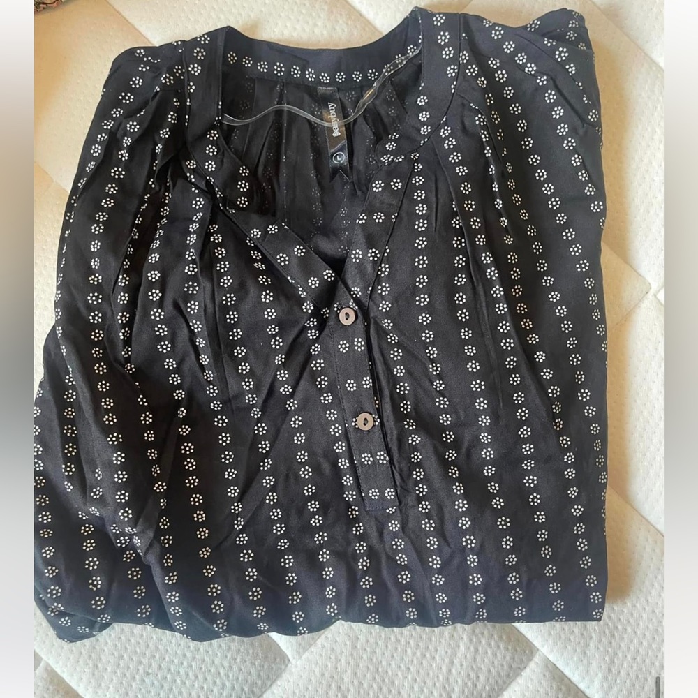 Black blouse
